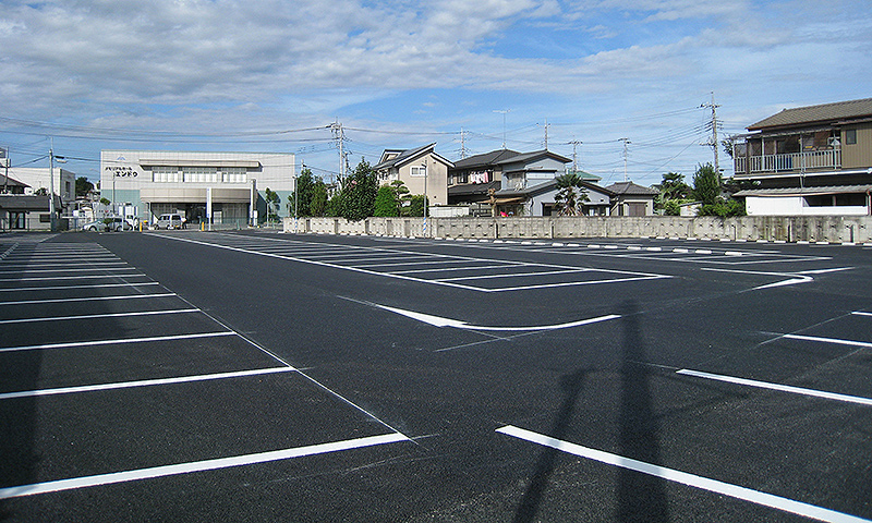 大駐車場